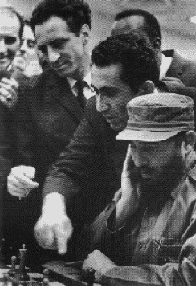 Fidel&Petrosjan.bmp